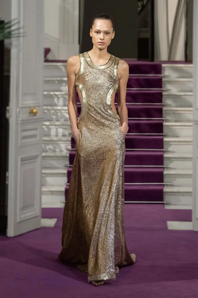 Look 57